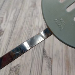 Vtg Bonny Nylon Slotted Wide Round Spatula Pancake Turner Blue White FLAWS READ