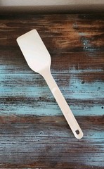 Vtg Rubbermaid White 1971 Spatula Flipper Hard Plastic 12.5” Cottagecore